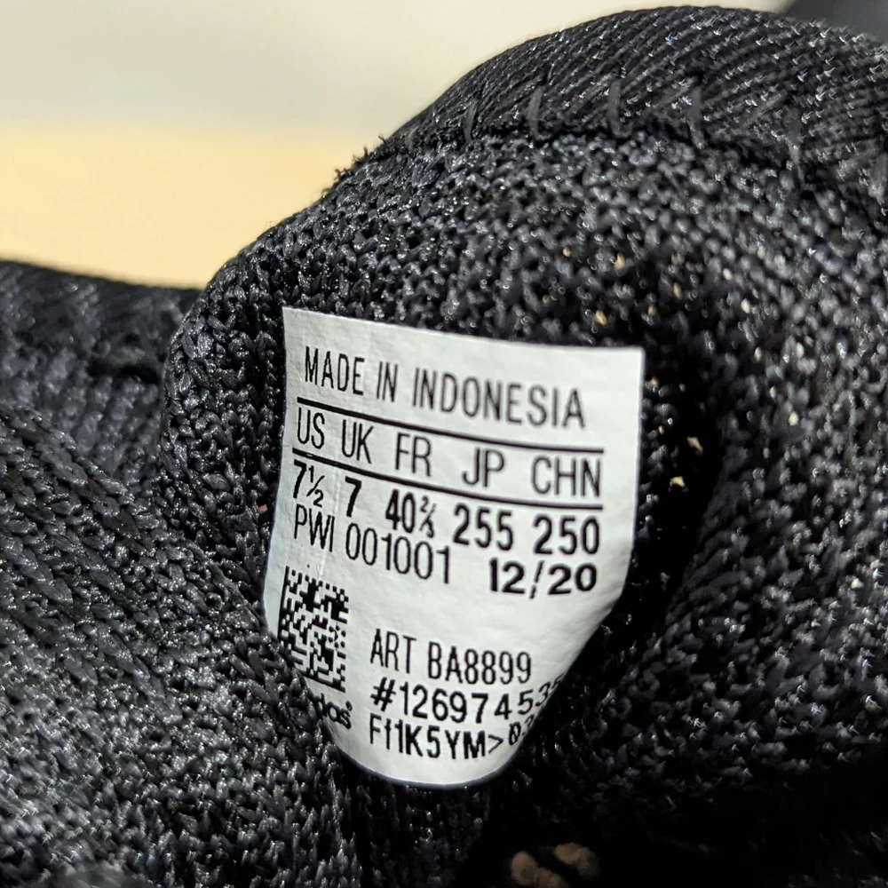 Adidas PureBOOST - Men's 7.5 or Wmn's 8.5 - Picture 8 of 9